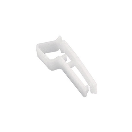 Plastic clip (CL)